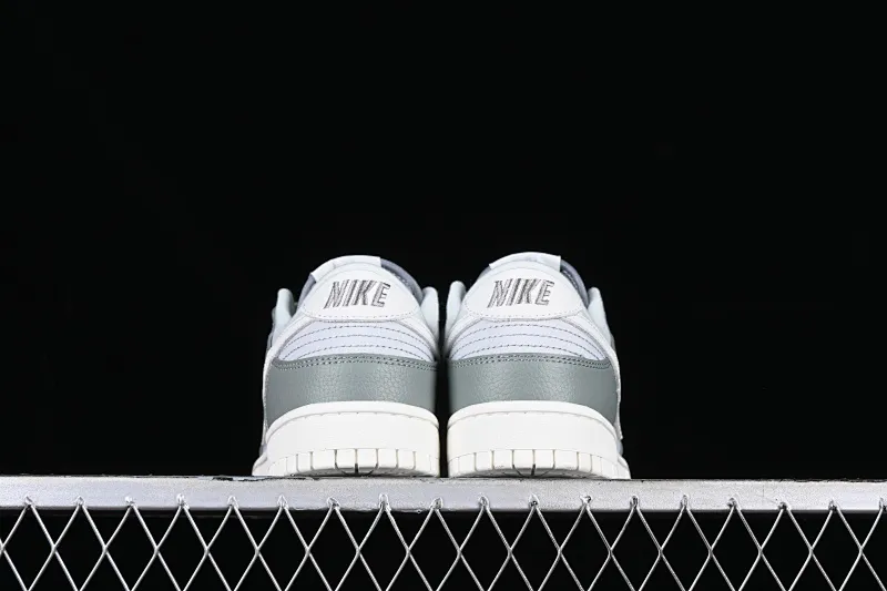 All categories Nk SB Dunk series Nk SB Dunk Low low-top sneakers Nk Dunk Low "Mica Green" mica green canvas SB low-top sports and leisure sneakers DV7212-300